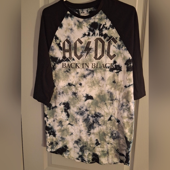 AC/DC Back in Black Faded Logo - Tie-Dye  Shirt Mens Size M Unique -Never Worn - Picture 3 of 9